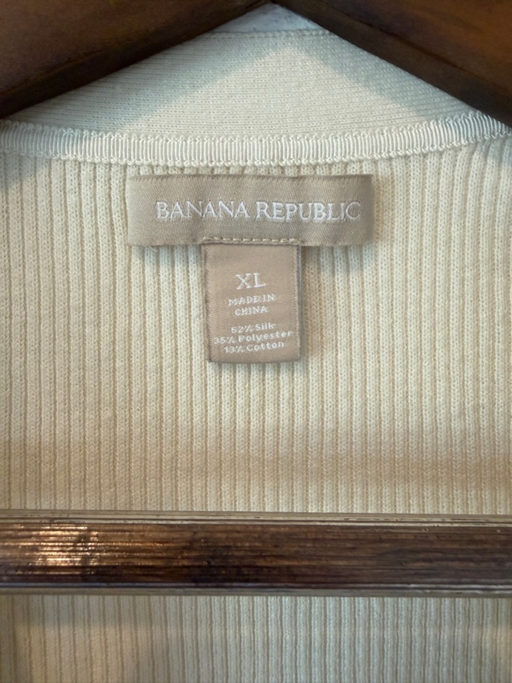 Banana Republic Cream Vneck Cardigan Silk Blend Button Front Size XL Classic - Picture 5 of 9